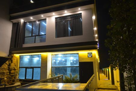 ویلا استخردار در رودهن - مهرآباد