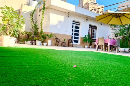 سوئیت نقلی حیاط دار در بندرعباس