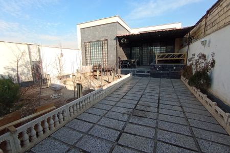 ویلا استخر دار چهارباغ - ملک آباد