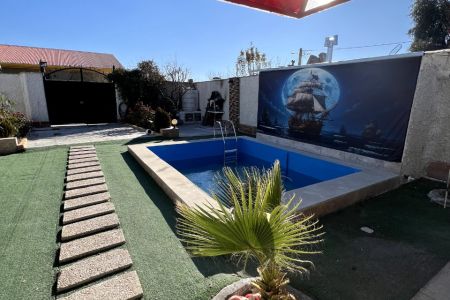 ویلا استخردار در جاده ماهدشت