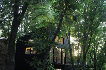 ویلا جنگلی با جکوزی در سپیدان - رودبال