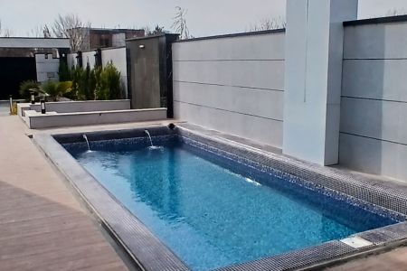 ویلا استخردار در چهارباغ - کهریزک