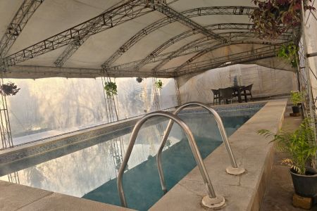 ویلا استخردار در چهارباغ - اوغلان تپه