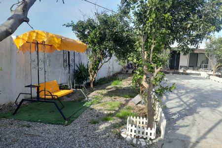 سوئیت حیاط دار در بابل - آغوزبن - همکف