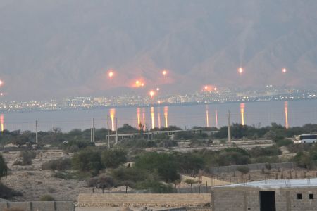 خانه با روف گاردن در چاه مبارک - بساتین - همکف