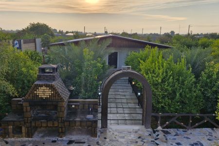 ویلا با زمین والیبال و استخر در دزفول