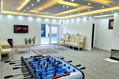 ویلا با زمین والیبال و استخر در دزفول