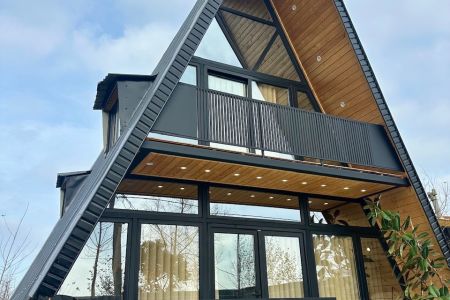 كوخ سويسري في خوشكبيجار - سرخوشكي