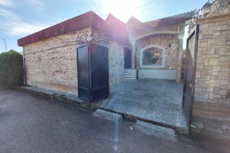 ویلا دوبلکس استخردار در متل قو