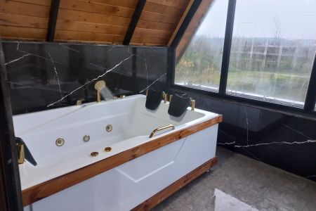 اجاره کلبه چوبی دوبکلس در بابل - هلی خال