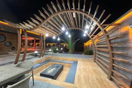 ویلا استخردار در چهارباغ - محمدآباد افشار