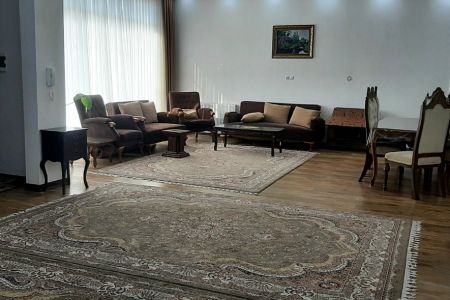 ویلا استخردار در چهارباغ