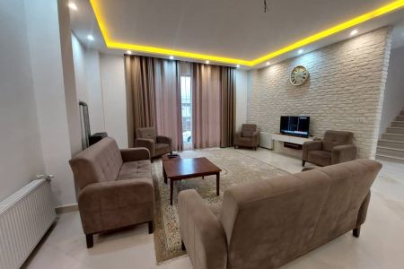 ویلا دوبلکس استخردار در متل قو - چهار خوابه