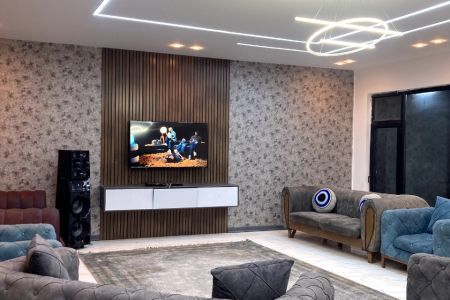 ویلا استخردار در چهارباغ - قاسم گرجی