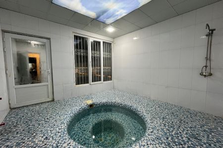 ویلا با استخر و جکوزی در چهارباغ - اوغلان تپه