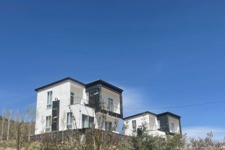 ویلای دوبلکس دو خوابه در دستجرد - نایه