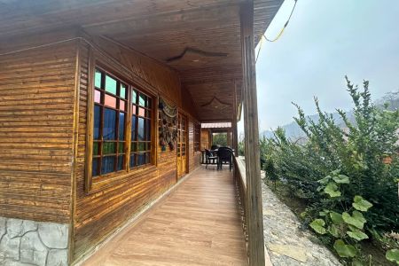 کلبه با جکوزی نزدیک آبگرم آزرو بابل - سرخدار