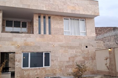 ویلا دو طبقه استخردار در مهرآباد - مسعودیه