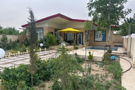 ویلا استخردار در ساوجبلاغ - آران