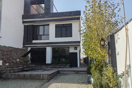 ویلا استخردار در رودهن - مهرآباد