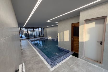 ویلا با استخر و جکوزی در چهارباغ - اغلان تپه