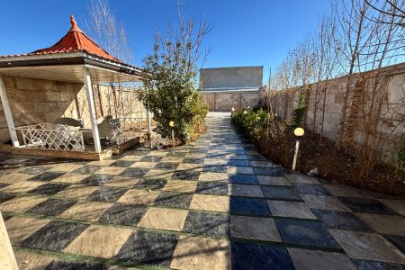 ویلا استخردار در چهارباغ - رونده