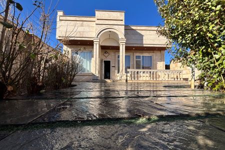 ویلا استخردار در چهارباغ - رونده