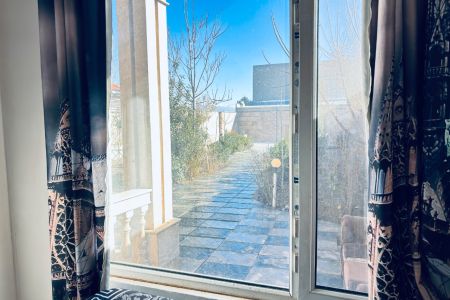 ویلا استخردار در چهارباغ - رونده
