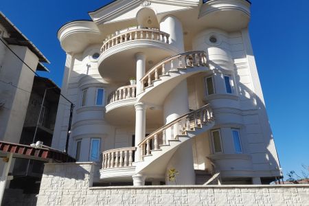 خانه مبله در رامسر - طبقه ۱