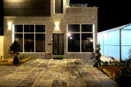 ویلا استخردار در چهارباغ - آغچه حصار