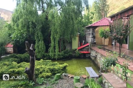 سوئیت کنار برکه در شمشک - نزدیک پیست اسکی