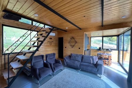 اجاره کلبه سوئیسی تراس دار در شاندرمن - دران