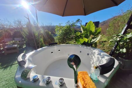 کلبه سوئیسی جکوزی دار در شاندرمن - اولم