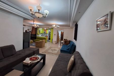 خانه با وان جکوزی در تهران - طبقه سوم