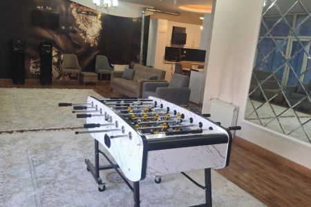 ویلا با استخر و جکوزی در چهارباغ - زعفرانیه