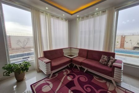 ویلا استخردار در جاده چهارباغ