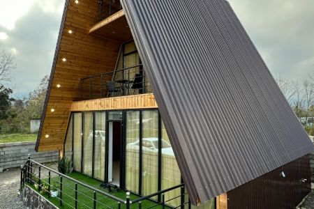 کلبه سوئیسی در پره سر