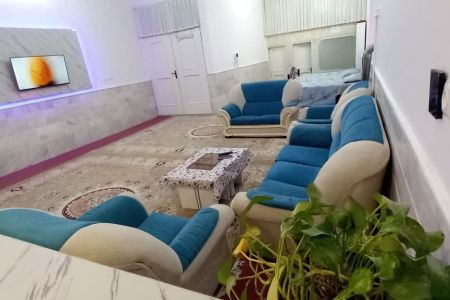 منزل مفروش للایجار فی قم - طابق شبه ارضی