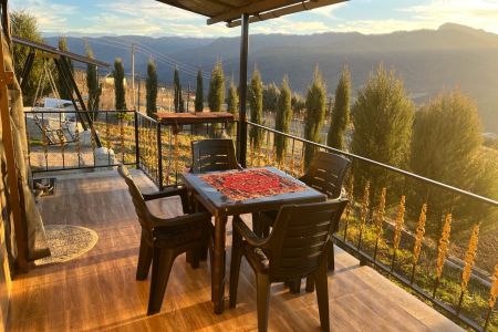 سوئیت با ویو کوه در ییلاقات ساری - لارما