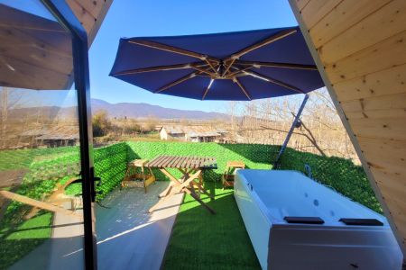 کلبه سوئیسی جکوزی دار در شاندرمن - پیرسرا