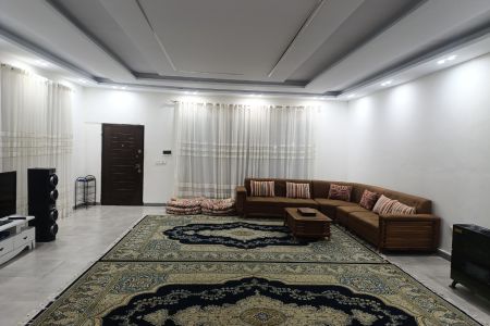 ویلا استخردار در چهارباغ - ابراهیم آباد