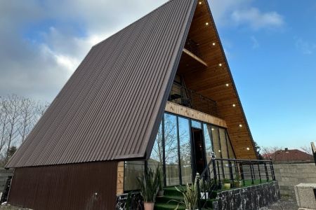 کلبه سوئیسی در پره سر