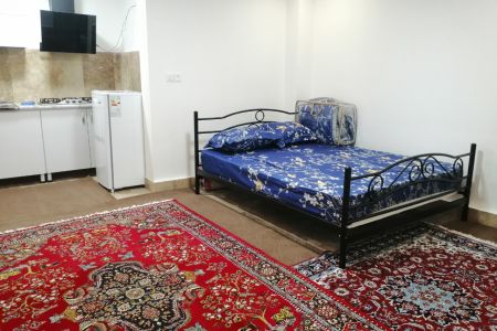 سوئیت در لاهیجان - زمیدان