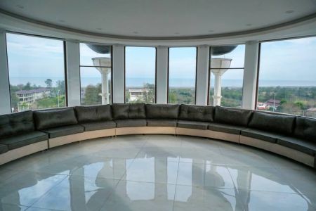 ویلا استخردار چهار طبقه در چابکسر - ۶ خوابه