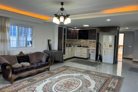 آپارتمان مبله در چالوس - همکف