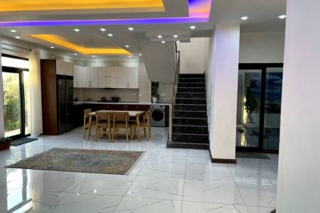 ویلا دوبلکس استخردار در رامسر - شاهمراد محله