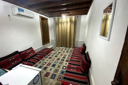 بومگردی لب دریا در عسلویه - اتاق سه نفره