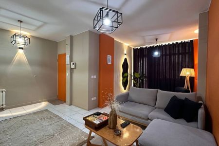 اجاره آپارتمان در میدان انقلاب تهران - همکف