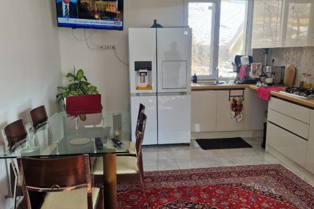 سوئیت بالکن دار در حشمت آباد رودبار - و ۱