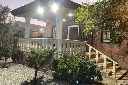 ویلا دوبلکس استخردار در چهارباغ - آغچه حصار